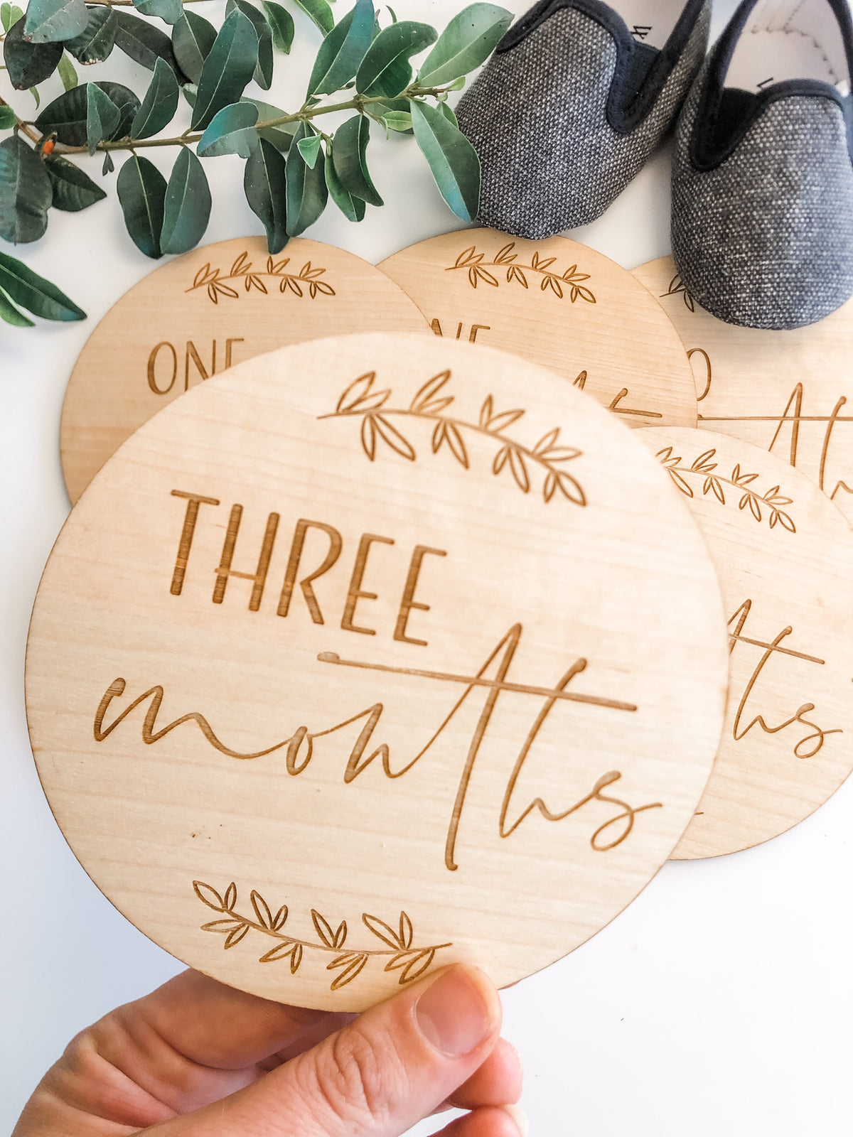 Round Baby Milestone Cards - The Confetti Gift Co