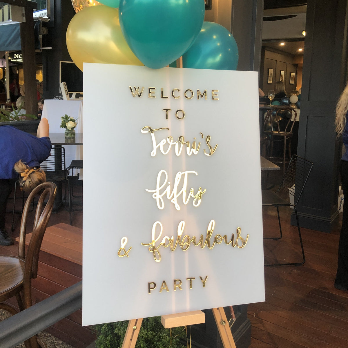 Welcome Sign - 600mm x 900mm - The Confetti Gift Co